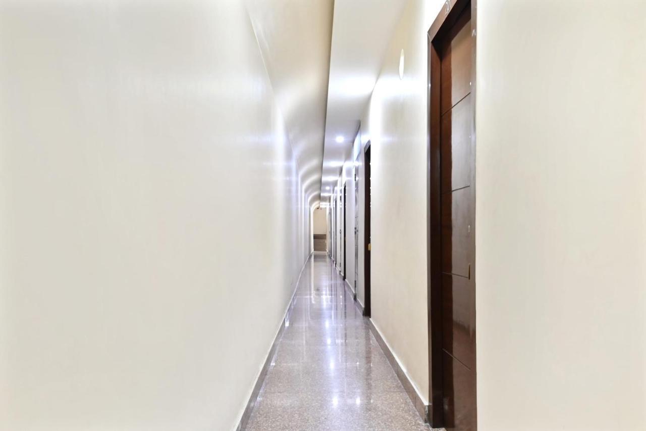 מוראדאבאד Oyo 49672 Hotel Galaxy מראה חיצוני תמונה