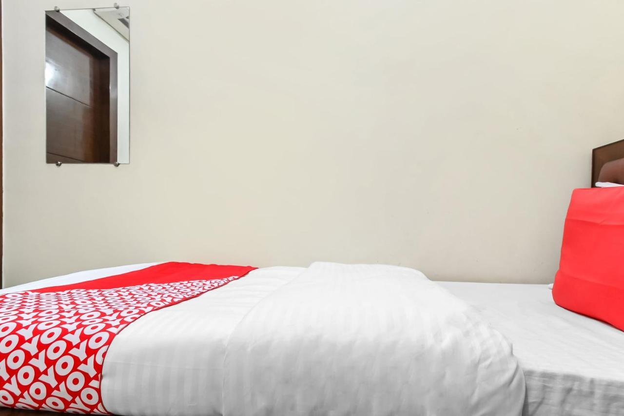 מוראדאבאד Oyo 49672 Hotel Galaxy מראה חיצוני תמונה